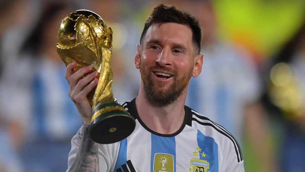 Lionel Messi – siêu sao bóng đá người Argentina cũng nằm trong danh sách top 10 này